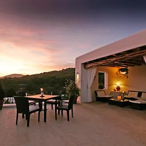 Rural & Curreu Country house